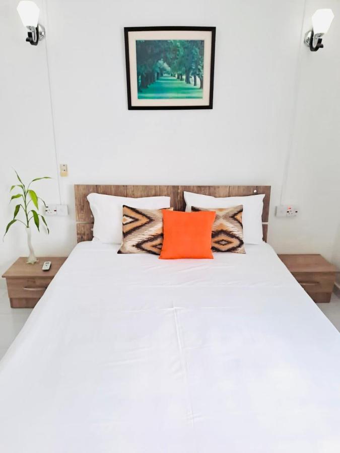 Lavender Hotel Ле Морн Екстериор снимка